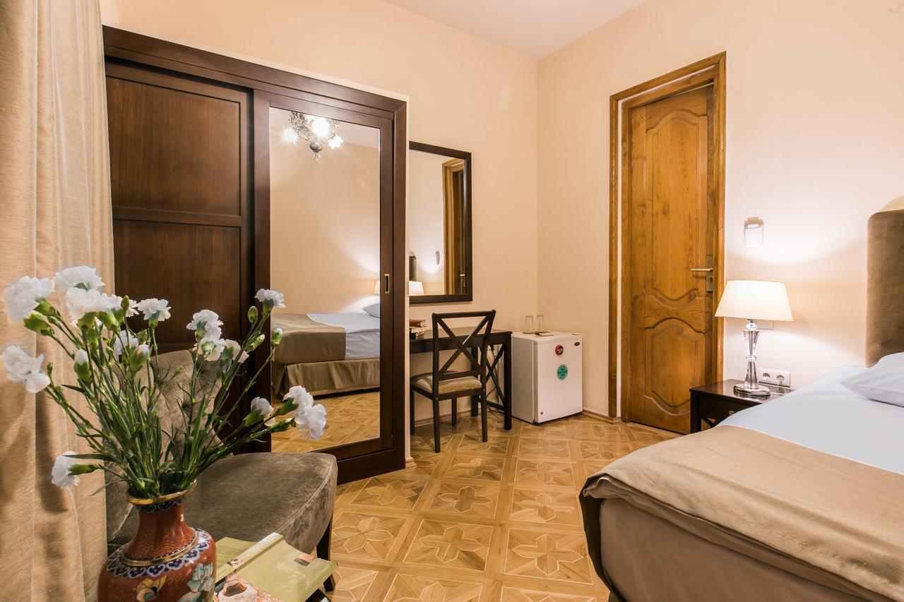 Hotel Vip Tiflis Exterior foto