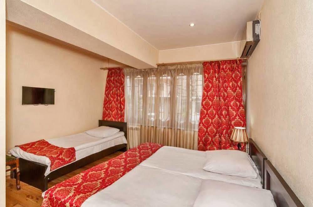 Hotel Vip Tiflis Exterior foto