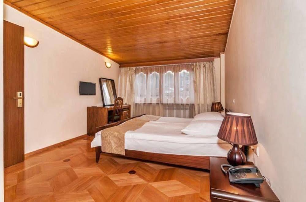Hotel Vip Tiflis Exterior foto