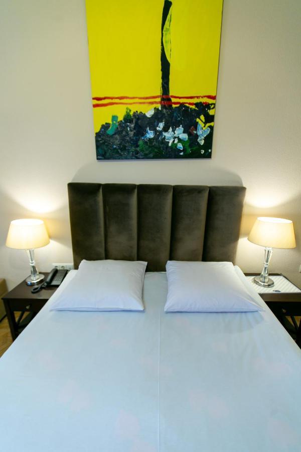 Hotel Vip Tiflis Exterior foto