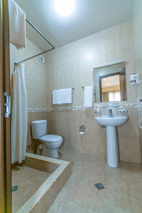 Hotel Vip Tiflis Exterior foto